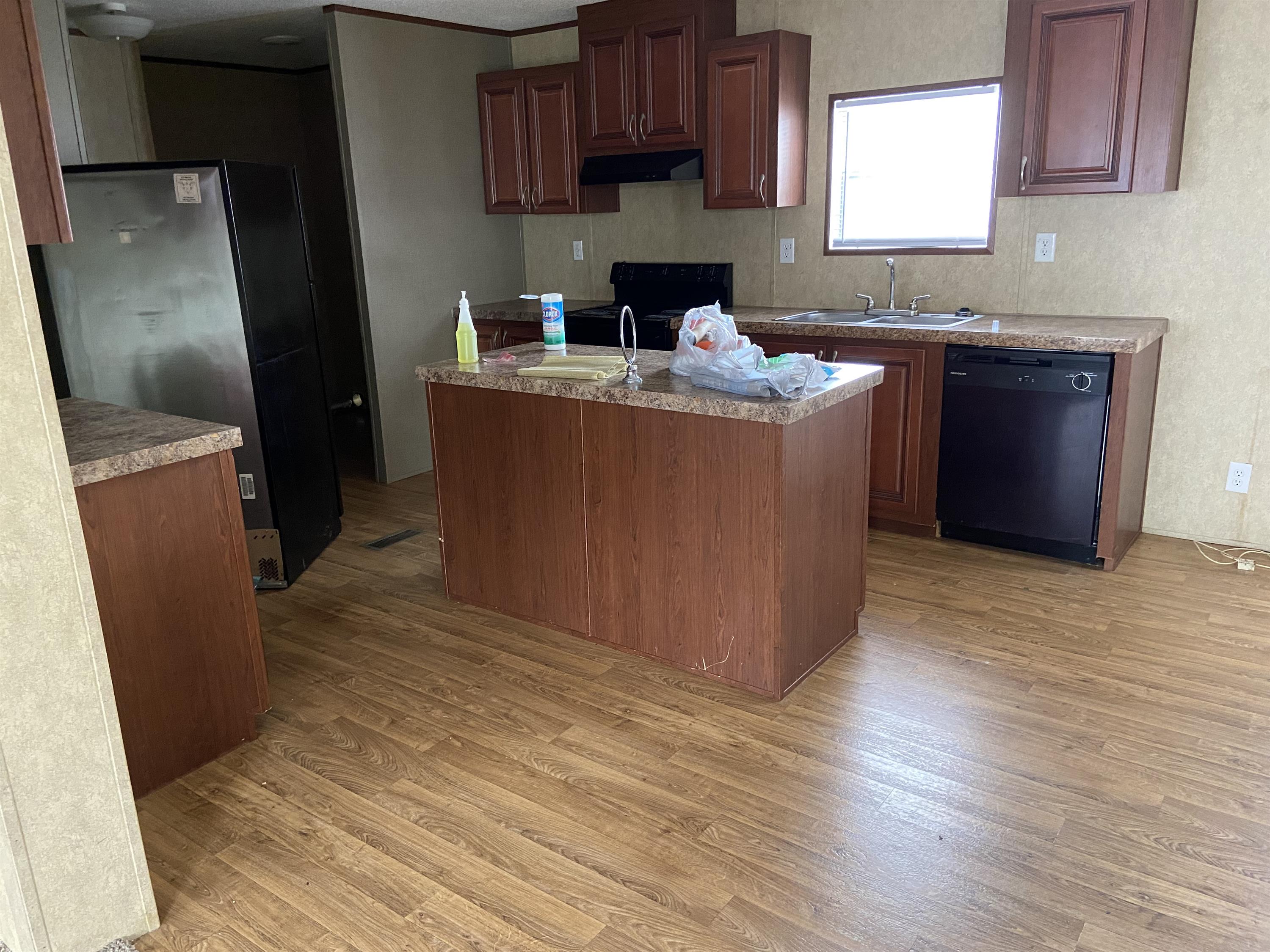 4016 Countryview Loop