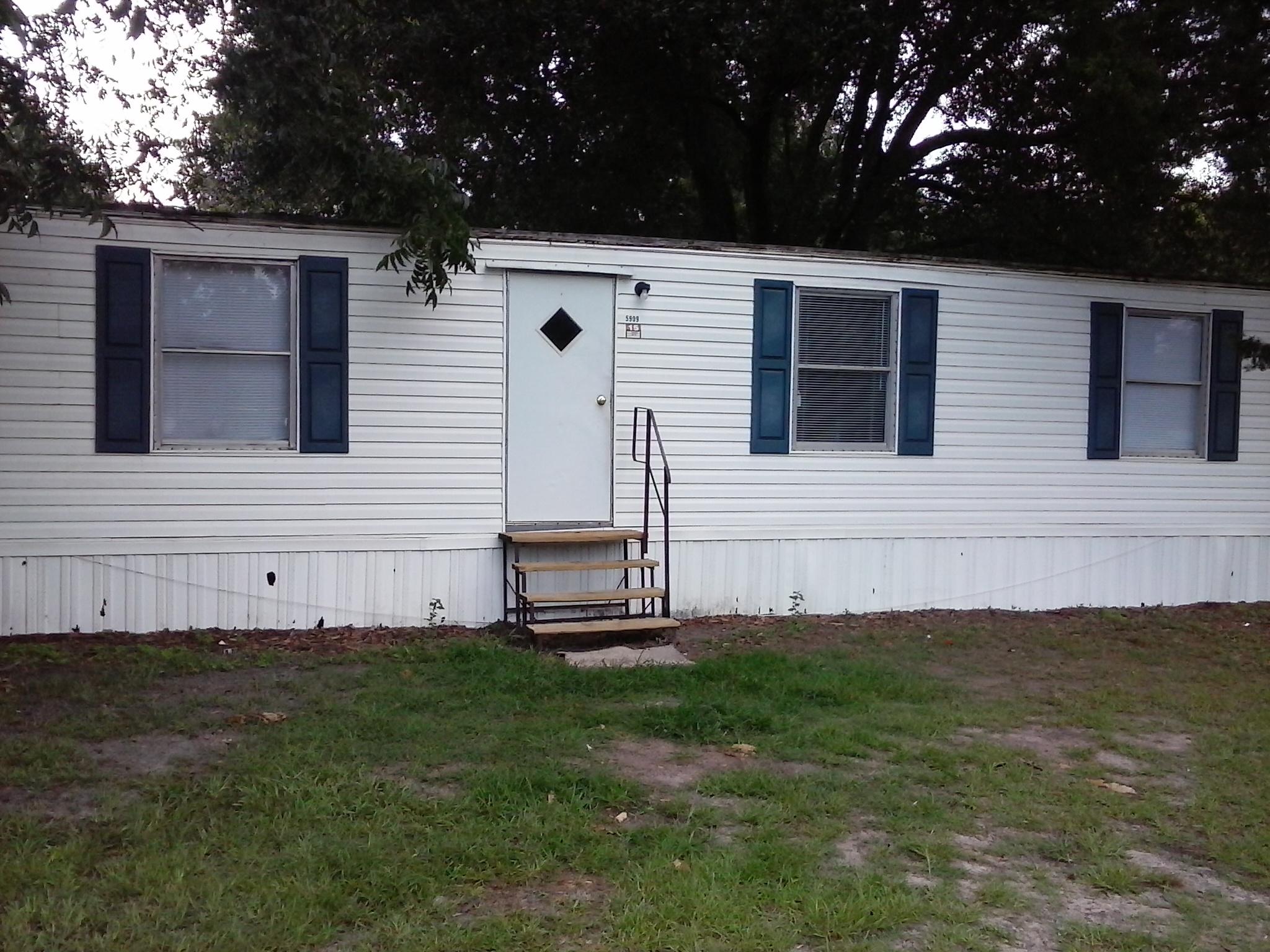 5909 Cedar Lane