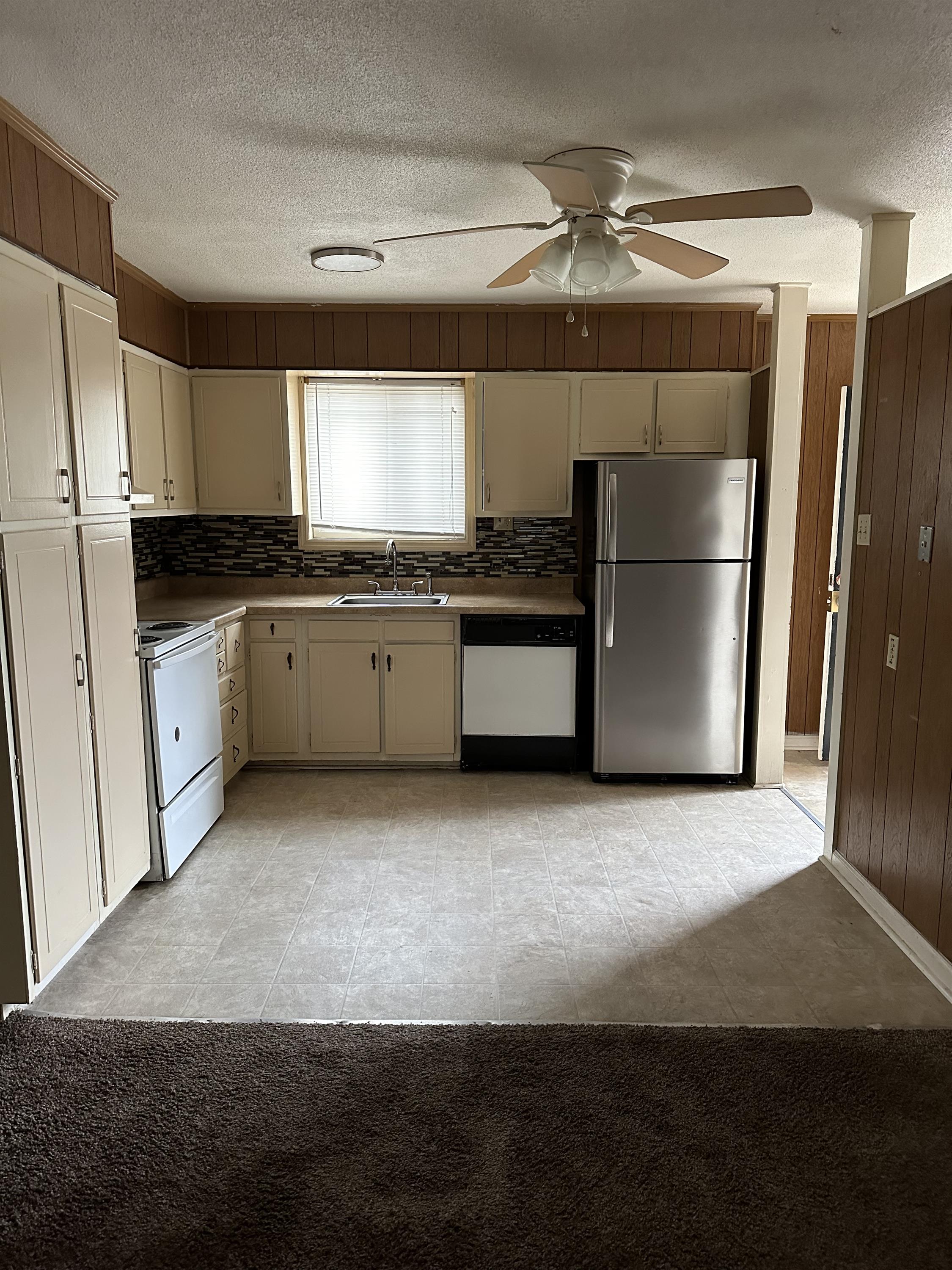 411 Northside Dr., Apt. A9