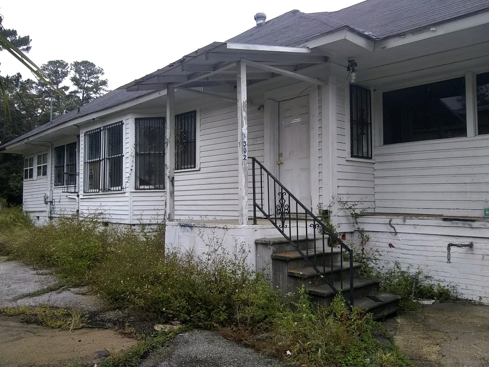 Property main image